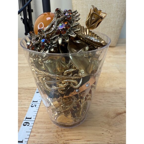 Gold Tone Wearable Jewelry Lot Mixed Styles & Pieces Includes Rhinestone Brooch - Picture 9 of 12